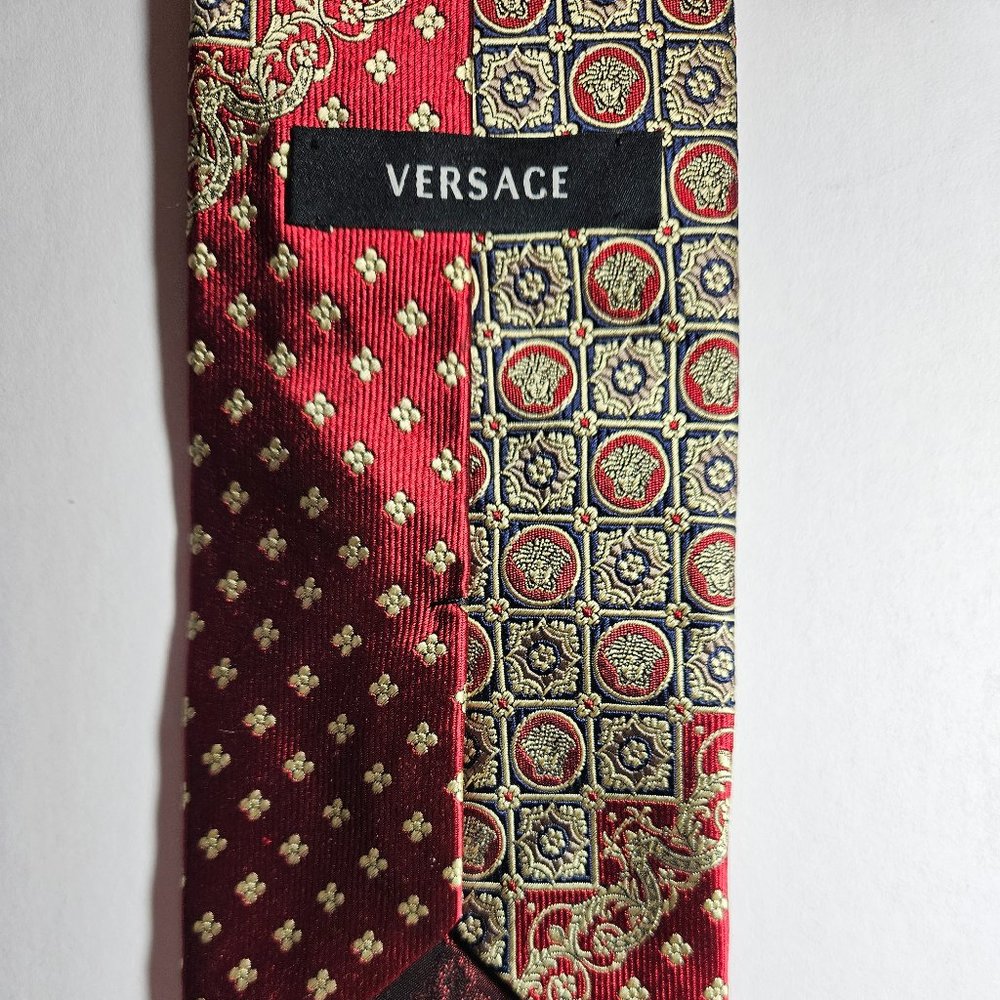 Versace Medusa Silk Tie - Picture 3 of 6